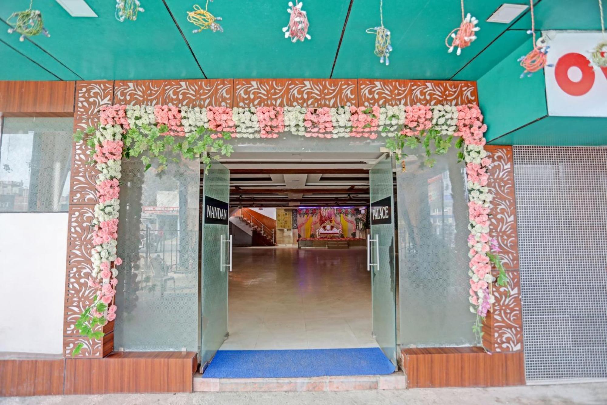Hotel O Shri Nanadan Palace Kanpur Exterior foto